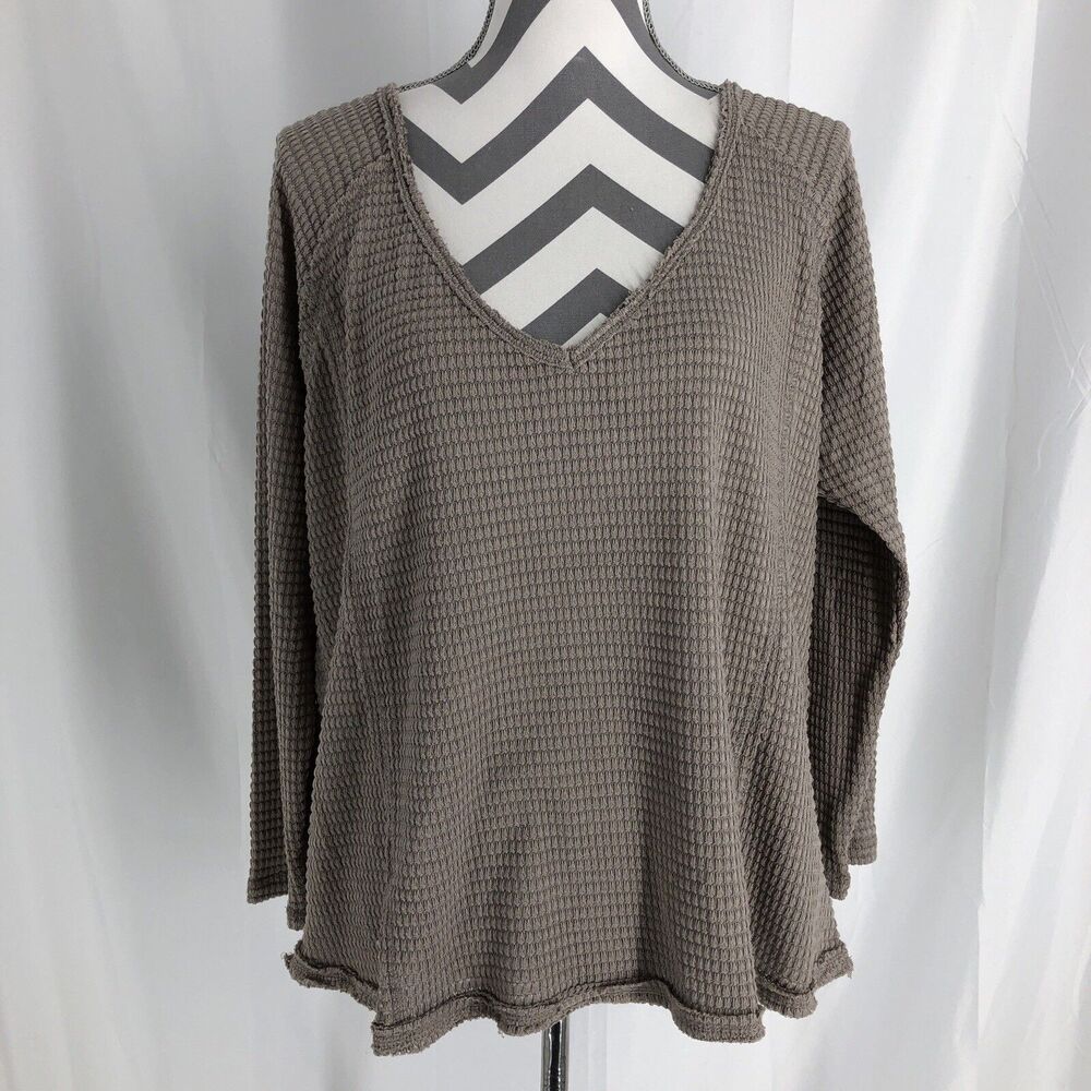 Ninexis Medium Long Sleeve Waffle Knit Top V Neck Brown